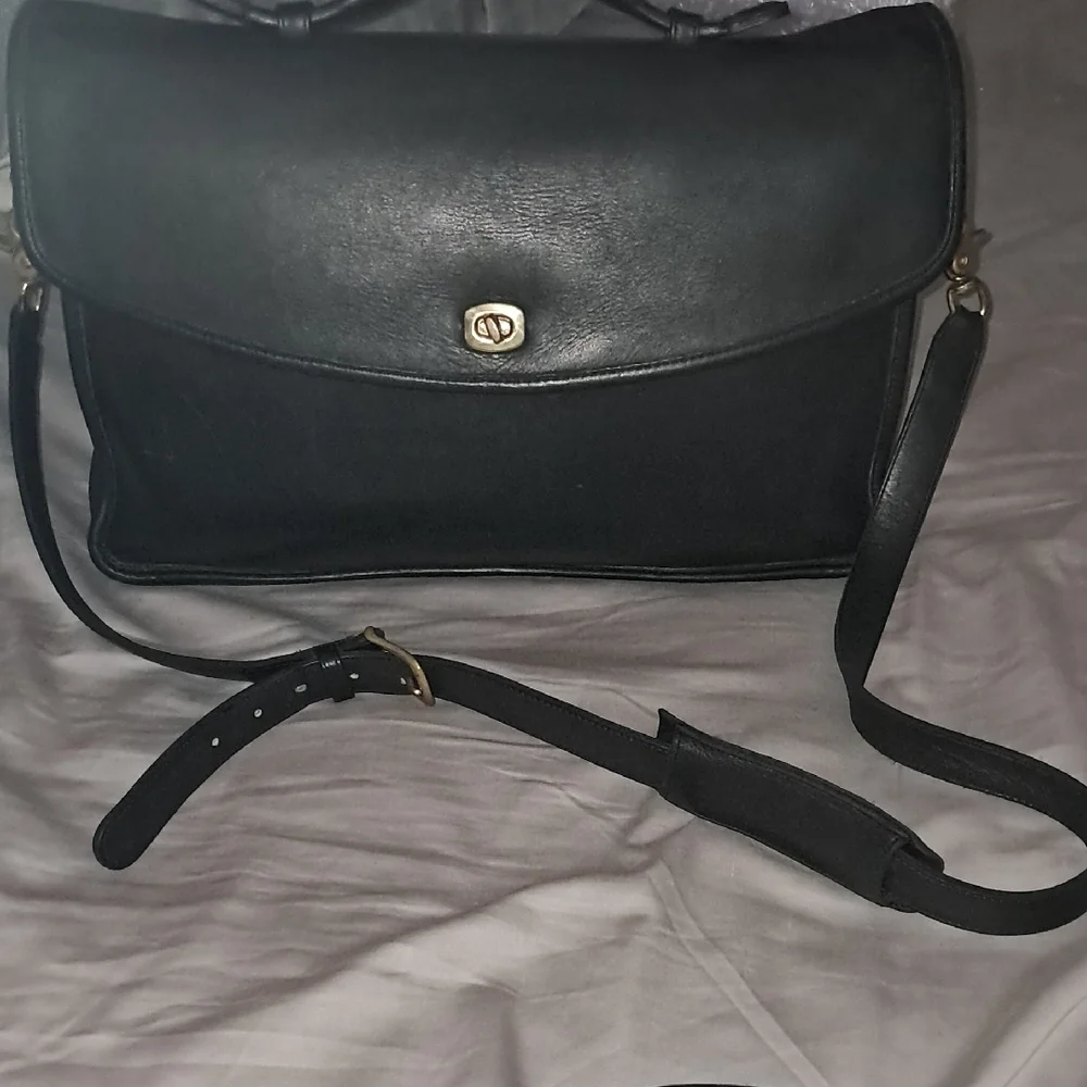 Coach Elegant Black Briefcase - Picture 3 of 6